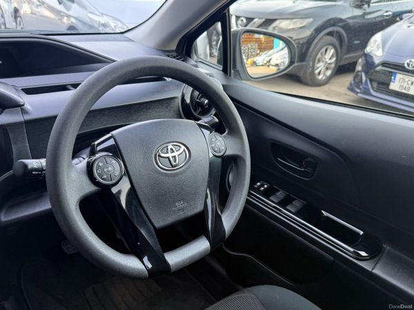 2016 Toyota Aqua Hybrid Automatic Modelisa 382844257