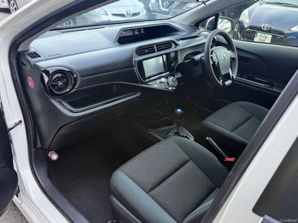 2016 Toyota Aqua Hybrid Automatic Modelisa 382844259