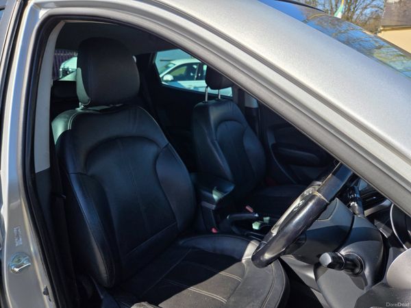 High Spec Hyundai ix35 NCT Warranty 382859681