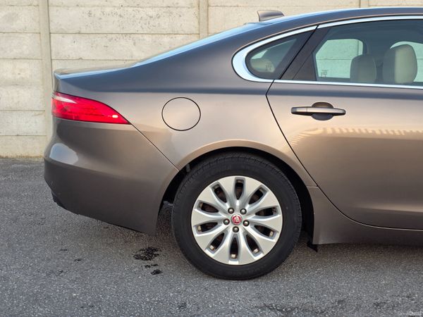 Jaguar XF 2.0 D 163PS Prestige Automatic 382875837