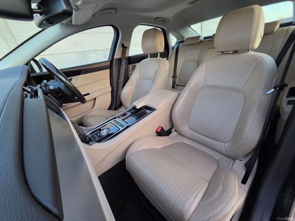 Jaguar XF 2.0 D 163PS Prestige Automatic 382875839