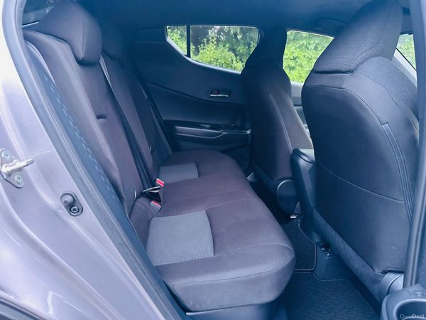 TOYOTA C-HR 2019  PETROL HYBRID  AUTOMATIC 🔥 382879847