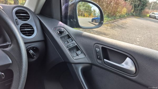 Volkswagen Tiguan 2.0Tdi New Nct 382881359