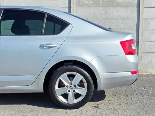 Skoda Octavia AMBITION 1.6TDI 90HP 382885749