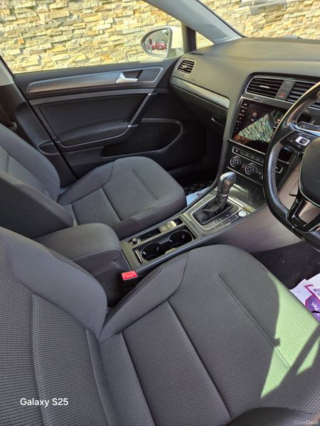 Volkswagen Golf 2017 382887971