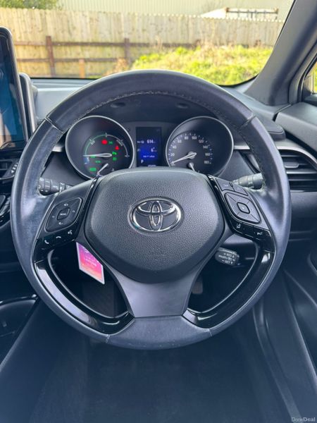 Toyota CHR G LED White Leather Trim 2019 382896761