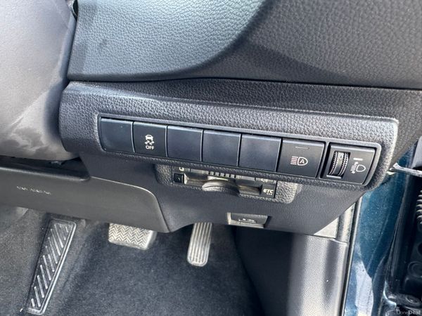 Toyota Corolla Sports High Spec 2019 382898913