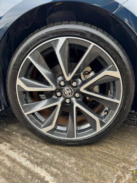 Toyota Corolla Sports High Spec 2019 382898937