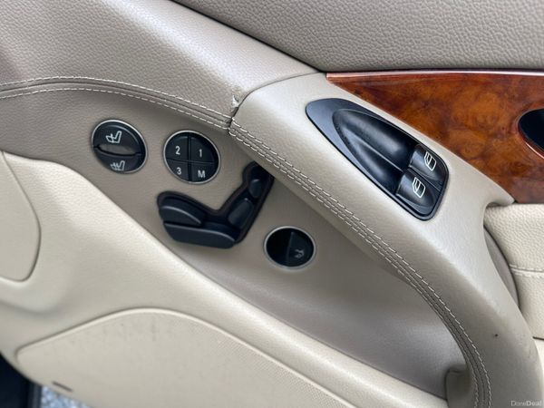 Mercedes-Benz SL-Class 382824605