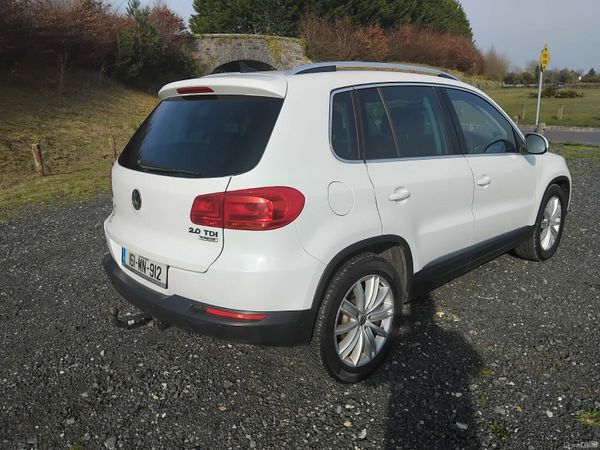 Volkswagen Tiguan 2016 382946149