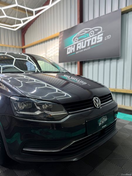 Volkswagen Polo 2015 - Lounge spec + Automatic! 382962719