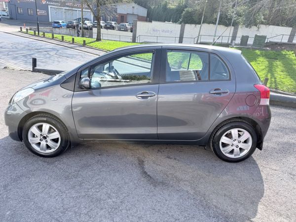 Toyota Yaris 1.3 Petrol Low Miles 382963673