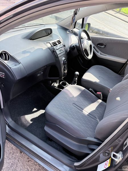 Toyota Yaris 1.3 Petrol Low Miles 382963679