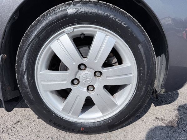 Toyota Yaris 1.3 Petrol Low Miles 382963685