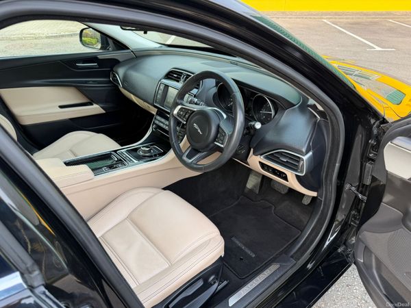 Jaguar XE 2.0 D Prestige Automatic 382966201