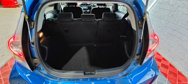 152 Toyota Aqua 1.5 self charging petrol Hybrid 382969131