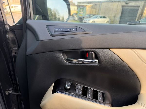 21 Toyota Alphard Hybrid Executive Lounge Seats 382918383