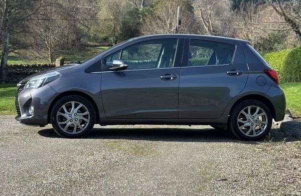 152 Toyota Yaris 1.3 Petrol Manual Great Spec 382923975