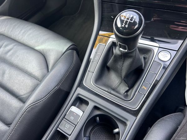 2016 VW GOLF 1.6TDI HIGHLINE LOW KMS HIGH SPEC 382930373