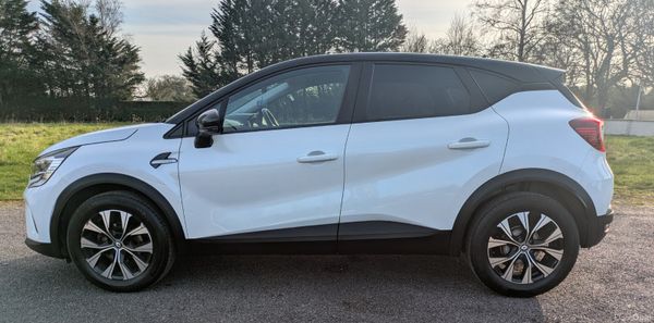 RENAULT CAPTUR LIMITED LOW KMS 382933721