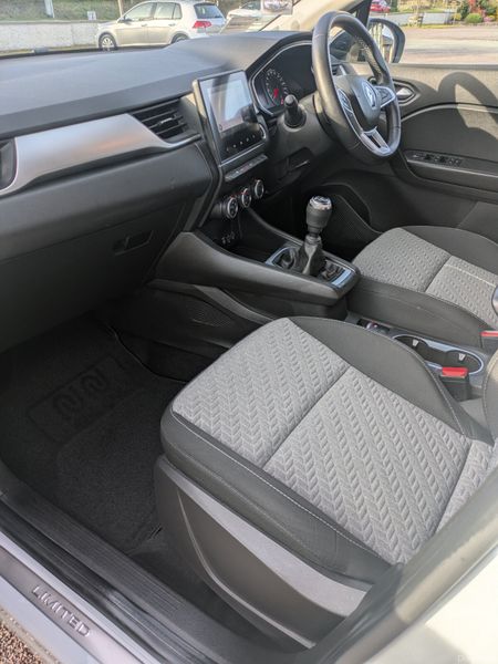 RENAULT CAPTUR LIMITED LOW KMS 382933897