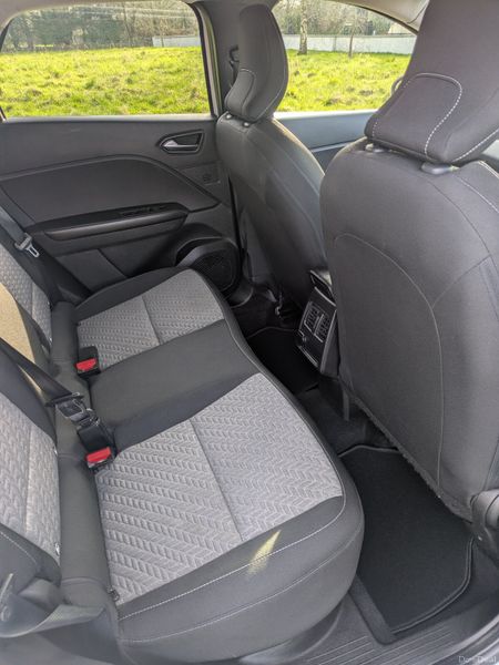 RENAULT CAPTUR LIMITED LOW KMS 382933899