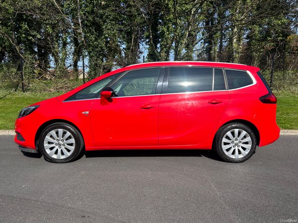 Opel Zafira 2017 (NCT 07/27) 382936179