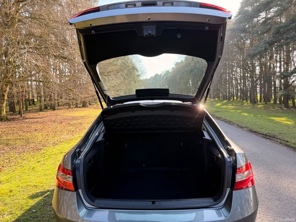 Skoda Superb 2022 TDI Stunning Car 383041997