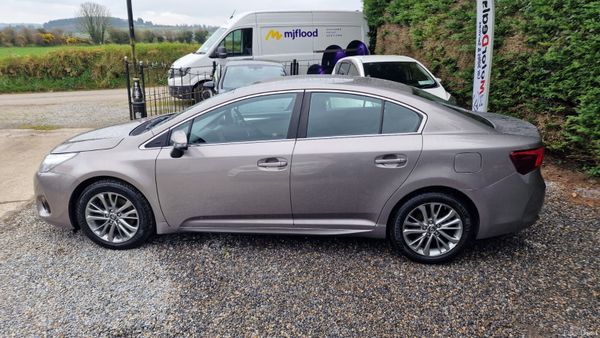 Toyota Avensis 2016 2.0D4D High Spec!1Owner!97k! 383042965