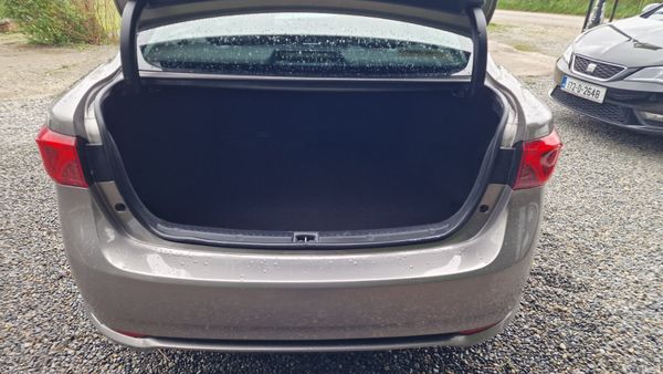 Toyota Avensis 2016 2.0D4D High Spec!1Owner!97k! 383042973