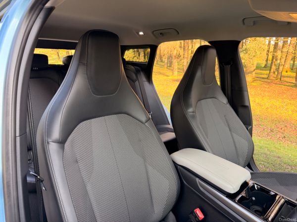 Ford Explorer 2025 Extended Range Factory Options 383043699