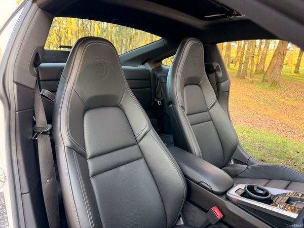 Porsche 911 2021 Very Low KM 383044351