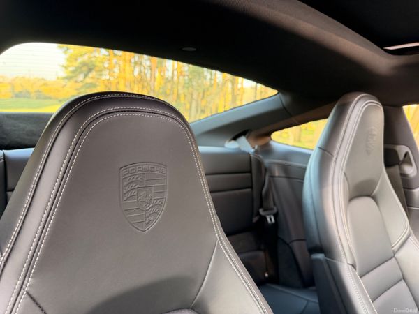 Porsche 911 2021 Very Low KM 383044359