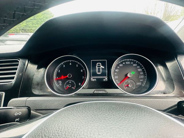 Volkswagen Golf 2016 32K Miles Leather & Car play 383078613