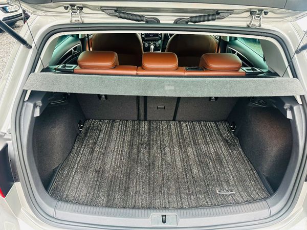 Volkswagen Golf 2016 32K Miles Leather & Car play 383078623