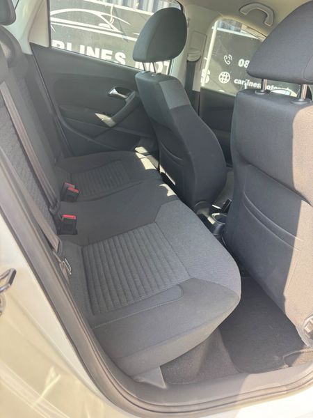 Volkswagen Polo 2013 383089905