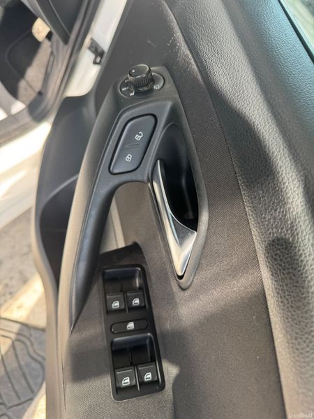 Volkswagen Polo 2013 383089909