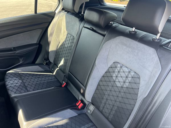 2020 (202) Volkswagen Golf R Line 1.5 TSI 383098201