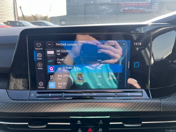 2020 (202) Volkswagen Golf R Line 1.5 TSI 383098213