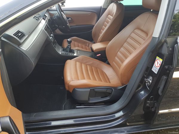 PASSAT CC.. LOW KM .. NCT TCODAY 383000941