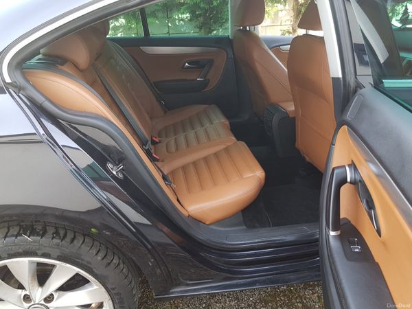 PASSAT CC.. LOW KM .. NCT TCODAY 383000939