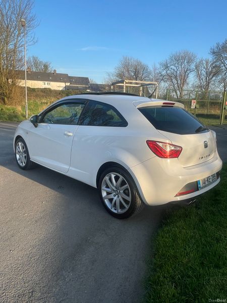 141 SEAT Ibiza FR.. Sunroof Model.. NCT 05/27 383003821