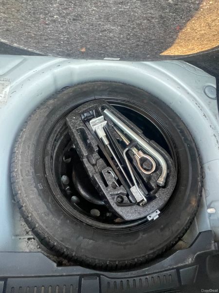 141 SEAT Ibiza FR.. Sunroof Model.. NCT 05/27 383003823