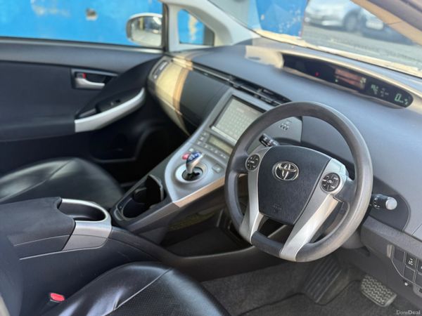 2015 Toyota Prius Hybrid G Spec Automatic 383014019
