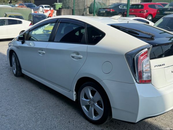 2015 Toyota Prius Hybrid G Spec Automatic 383014023