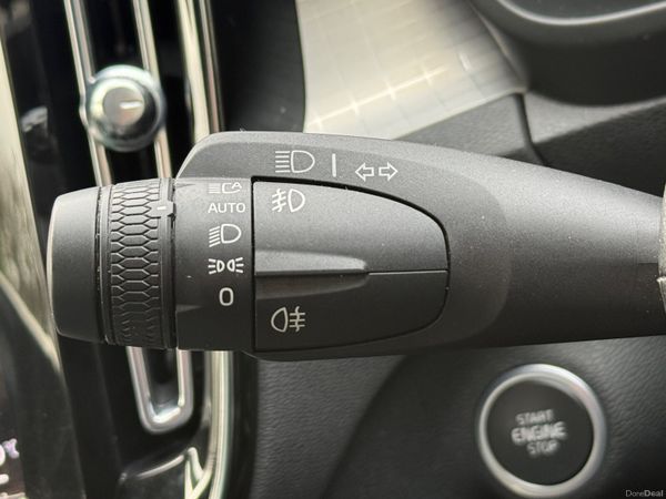 Stunning 231 Volvo XC40 PHEV! 383039431