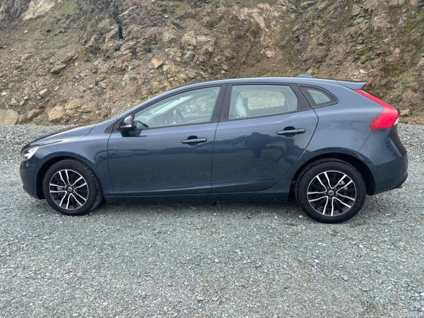 2019 VOLVO V40 *LOW MILEAGE*  AUTOMATIC 383150619