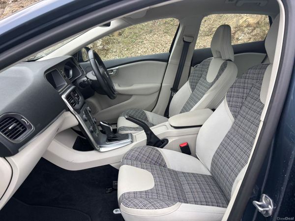 2019 VOLVO V40 *LOW MILEAGE*  AUTOMATIC 383150621