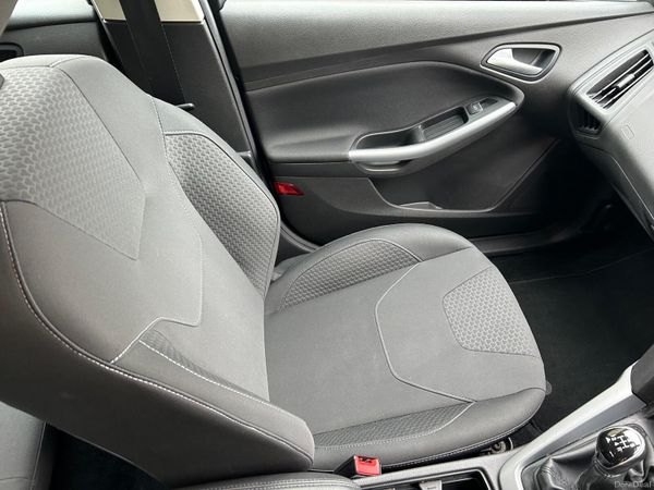 Ford Focus 2016 ( NCT 05/27) 383167505