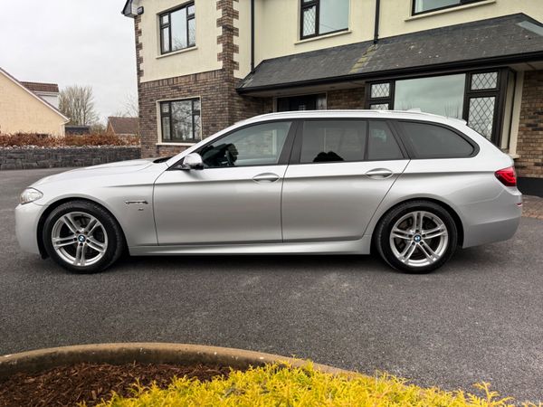 Stunning BMW 520d M-Sport Touring! 383176079